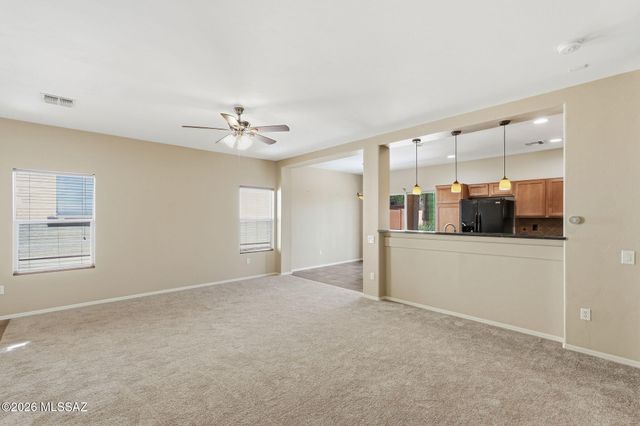 954 W Calle Valenciana, Sahuarita, AZ 85629