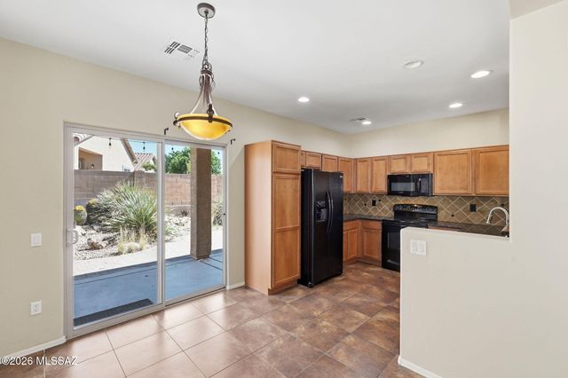 954 W Calle Valenciana, Sahuarita, AZ 85629