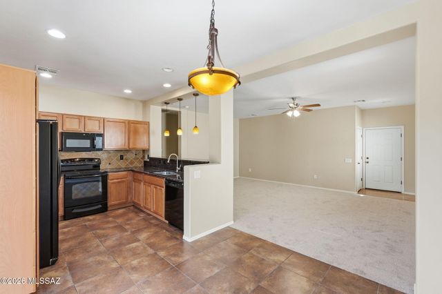 954 W Calle Valenciana, Sahuarita, AZ 85629