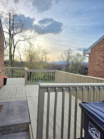 4730 Long Acre DR, Roanoke, VA 24019