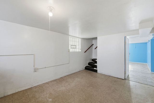 2229 N Kedvale Avenue, Chicago, IL 60639