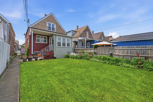 2229 N Kedvale Avenue, Chicago, IL 60639