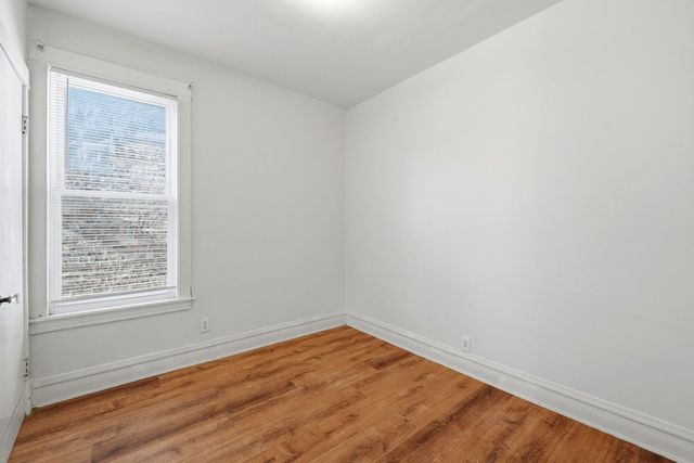 2229 N Kedvale Avenue, Chicago, IL 60639