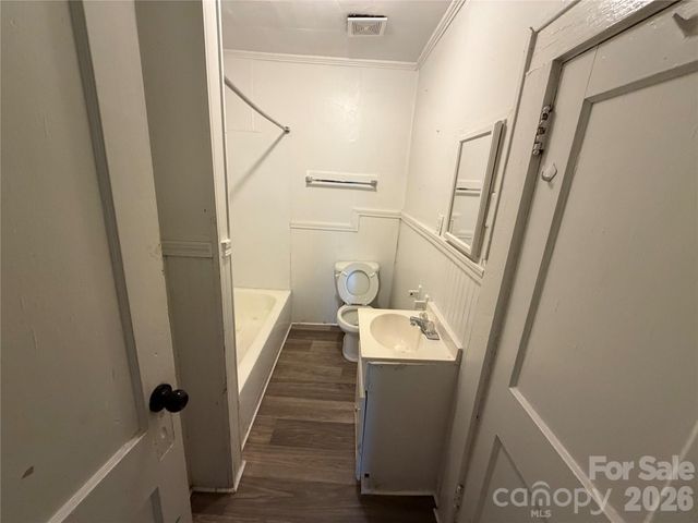 1002 N Salisbury Avenue, Spencer, NC 28159