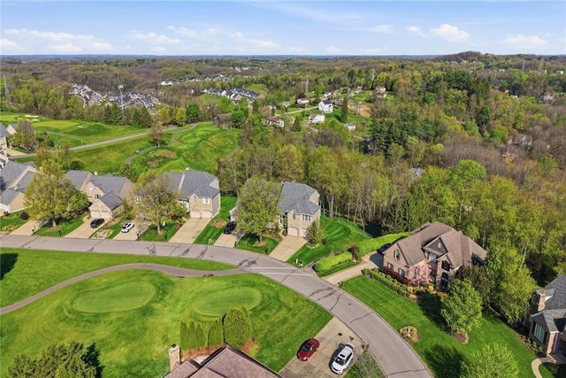 123 Sebago Lake Drive, Ohio Twp, PA 15143