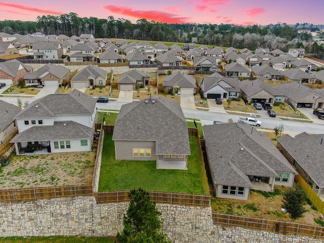 679 Red Elm Lane, Conroe, TX 77304