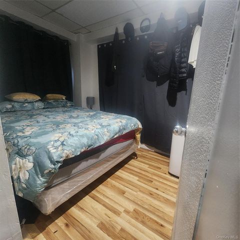 4821 91st Street, Elmhurst, NY 11373