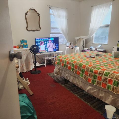 4821 91st Street, Elmhurst, NY 11373