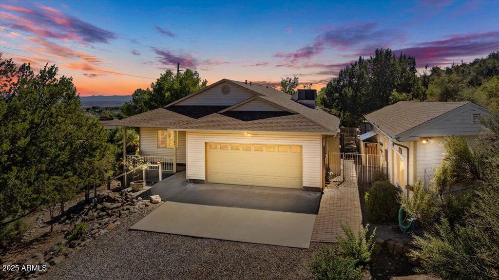 1381 S SADDLEBACK Drive, Cottonwood, AZ 86326