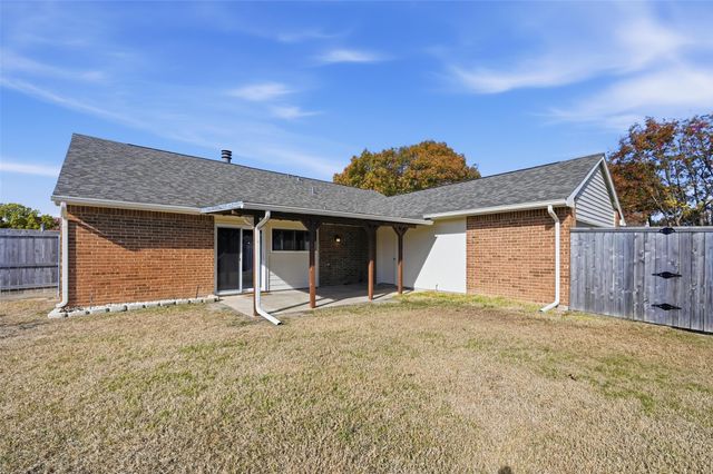 7900 Sloan Circle, Plano, TX 75025