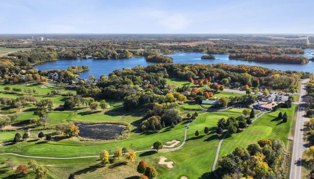 1686 Zumbro Avenue, Shakopee, MN 55379