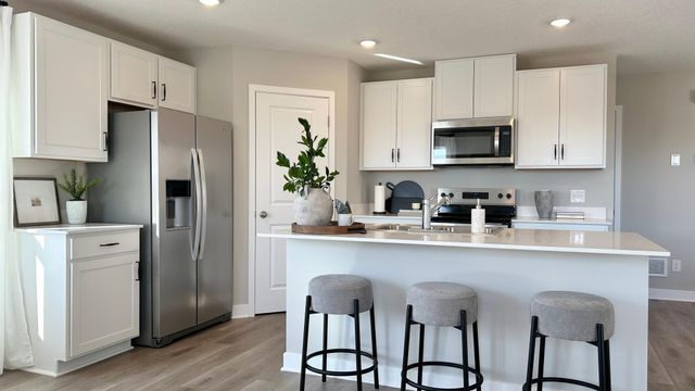 1686 Zumbro Avenue, Shakopee, MN 55379