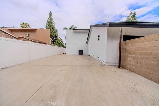 574 E Skylark, Ontario, CA 91761