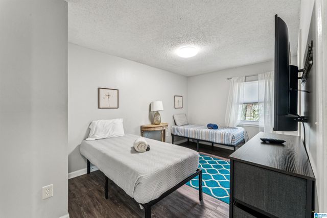 1724 BURGIN AVENUE, Tarrant, AL 35217