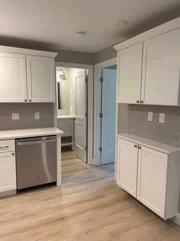 180 Main St 1205, Bridgewater, MA 02324