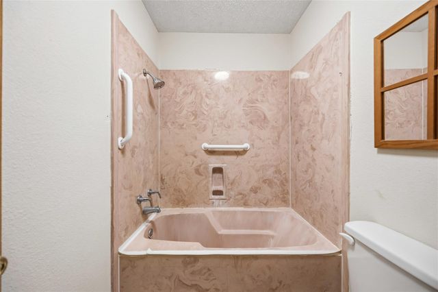 2210 County Road 769b, Brazoria, TX 77422