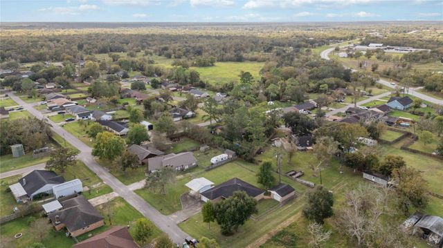 2210 County Road 769b, Brazoria, TX 77422