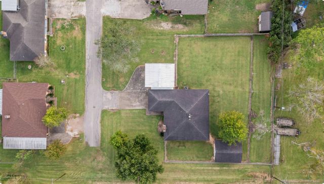 2210 County Road 769b, Brazoria, TX 77422