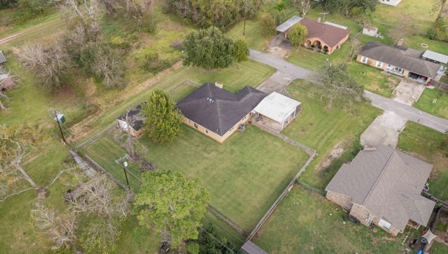 2210 County Road 769b, Brazoria, TX 77422