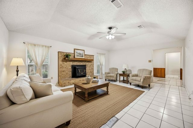 2210 County Road 769b, Brazoria, TX 77422