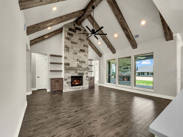124 Desperado Way, Weatherford, TX 76088
