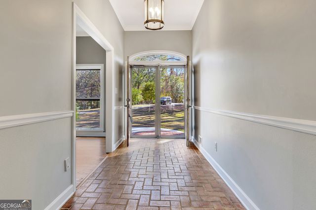30 Hawthorne Drive, Newnan, GA 30263