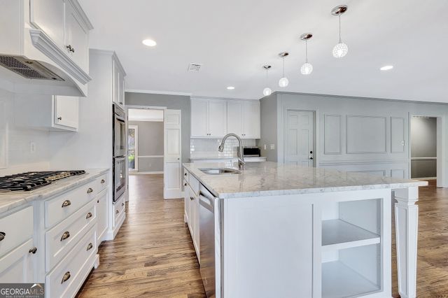 30 Hawthorne Drive, Newnan, GA 30263