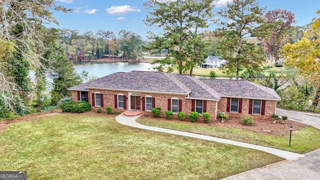 30 Hawthorne Drive, Newnan, GA 30263