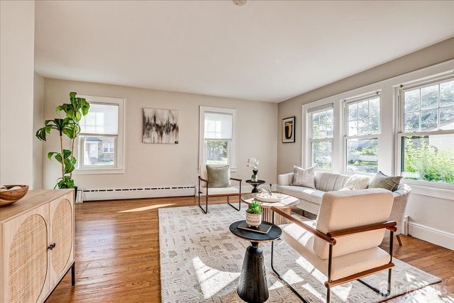 9 Lenox Street, Edison, NJ 08817