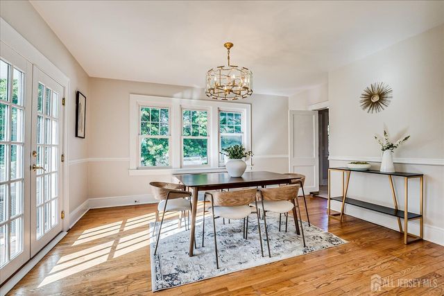 9 Lenox Street, Edison, NJ 08817