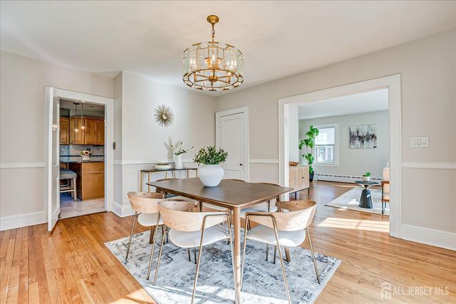 9 Lenox Street, Edison, NJ 08817