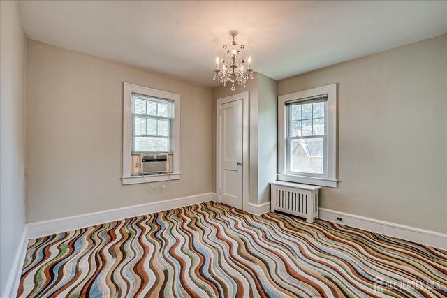 9 Lenox Street, Edison, NJ 08817