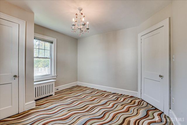 9 Lenox Street, Edison, NJ 08817