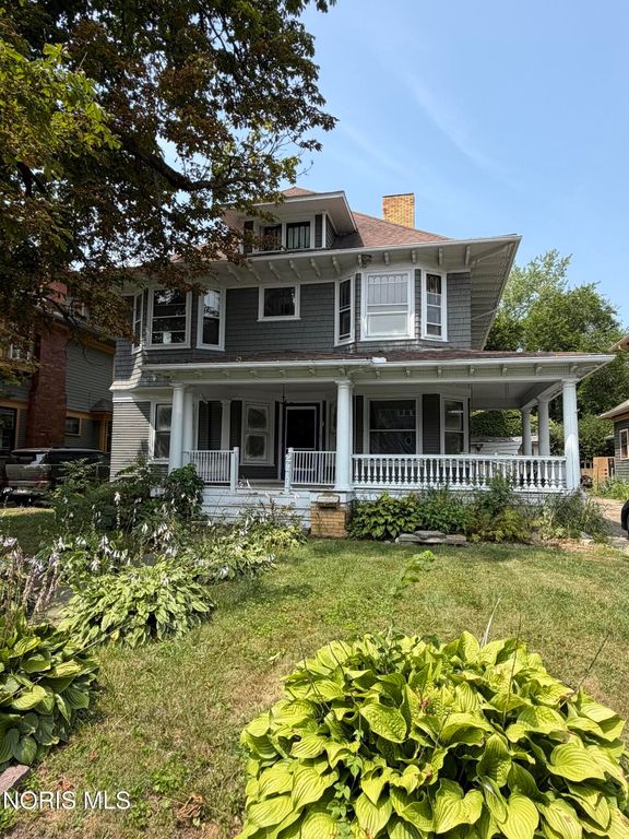 2471 Glenwood Avenue, Toledo, OH 43620