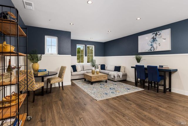 3680 Fir Ridge Dr, Santa Rosa, CA 95403