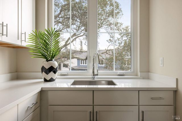 3680 Fir Ridge Dr, Santa Rosa, CA 95403