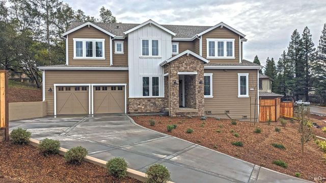 3680 Fir Ridge Dr, Santa Rosa, CA 95403