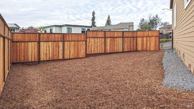 3680 Fir Ridge Dr, Santa Rosa, CA 95403