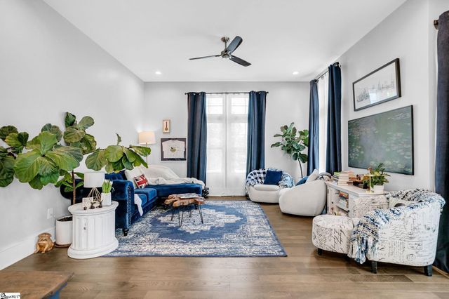 121 W Stone Avenue UNIT 6, Greenville, SC 29609