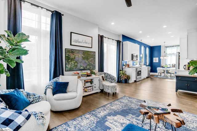 121 W Stone Avenue UNIT 6, Greenville, SC 29609