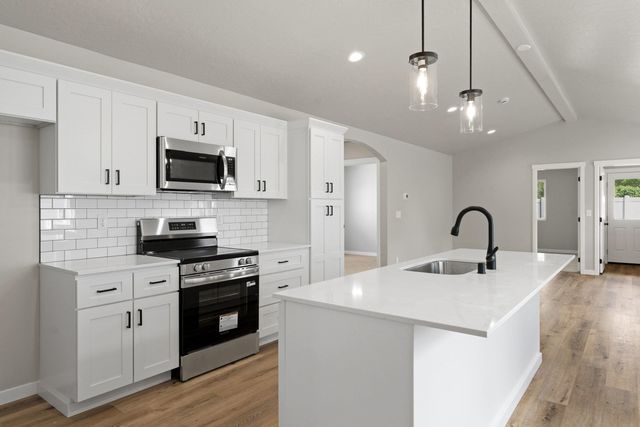 1009 S Century Rd, Spokane Valley, WA 99037