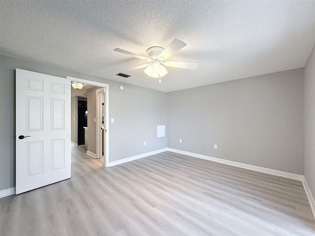 4233 STRATFORD DRIVE D, New Port Richey, FL 34652