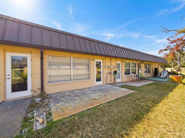 4233 STRATFORD DRIVE D, New Port Richey, FL 34652