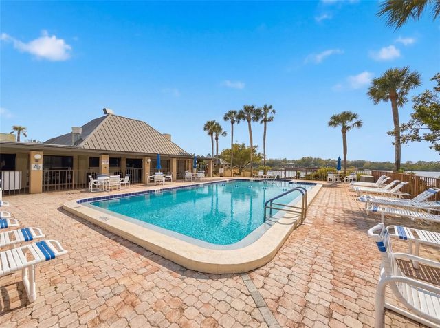 4233 STRATFORD DRIVE D, New Port Richey, FL 34652