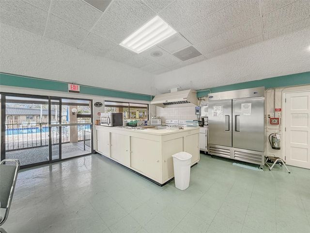 4233 STRATFORD DRIVE D, New Port Richey, FL 34652