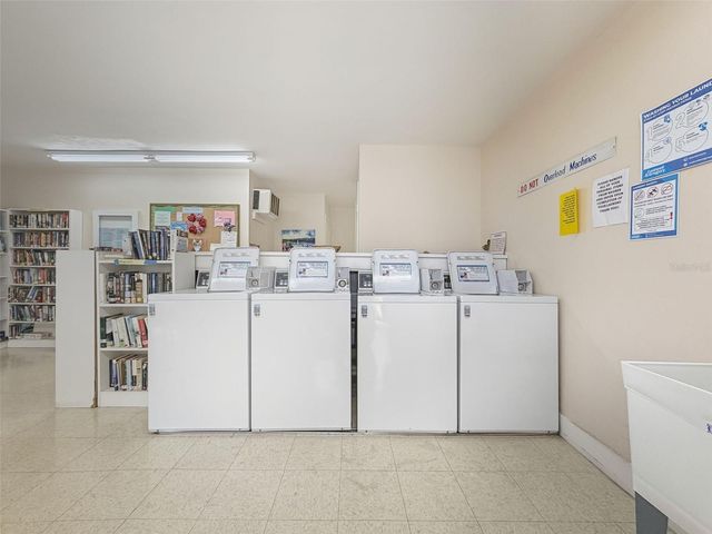 4233 STRATFORD DRIVE D, New Port Richey, FL 34652