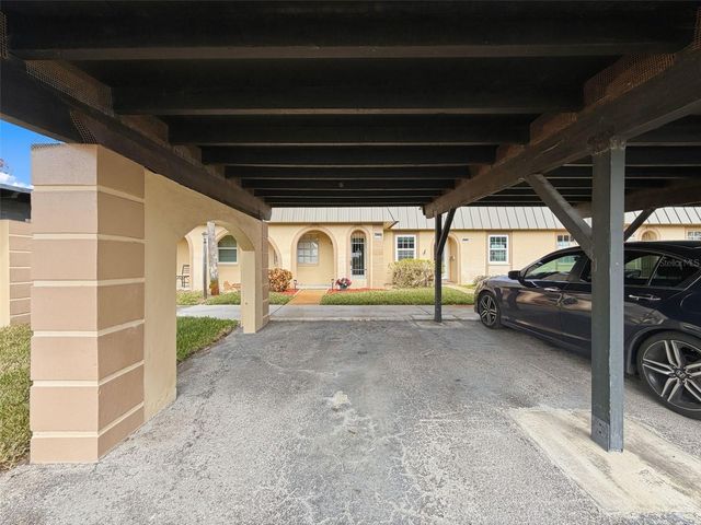 4233 STRATFORD DRIVE D, New Port Richey, FL 34652