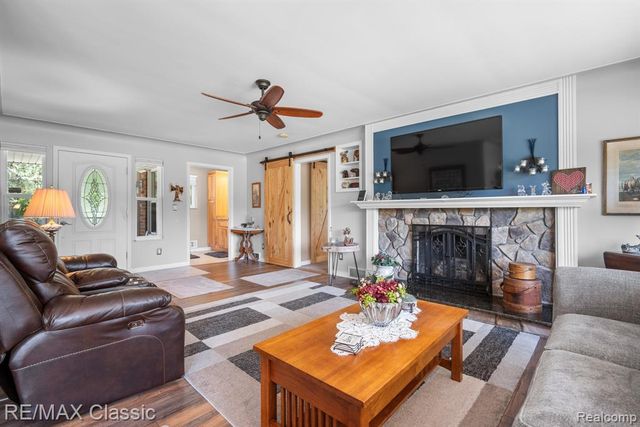 41700 W 11 Mile Road, Novi, MI 48375