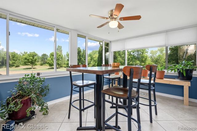 41700 W 11 Mile Road, Novi, MI 48375