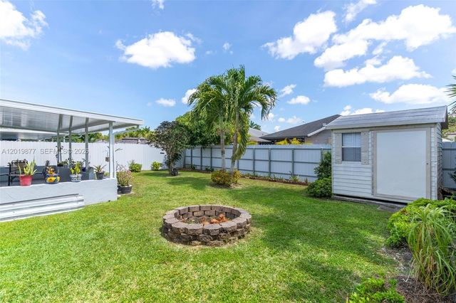 13520 SW 180th Ter, Miami, FL 33177